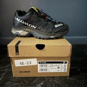 Salomon Black Athletic Shoes Trail-Ready Design